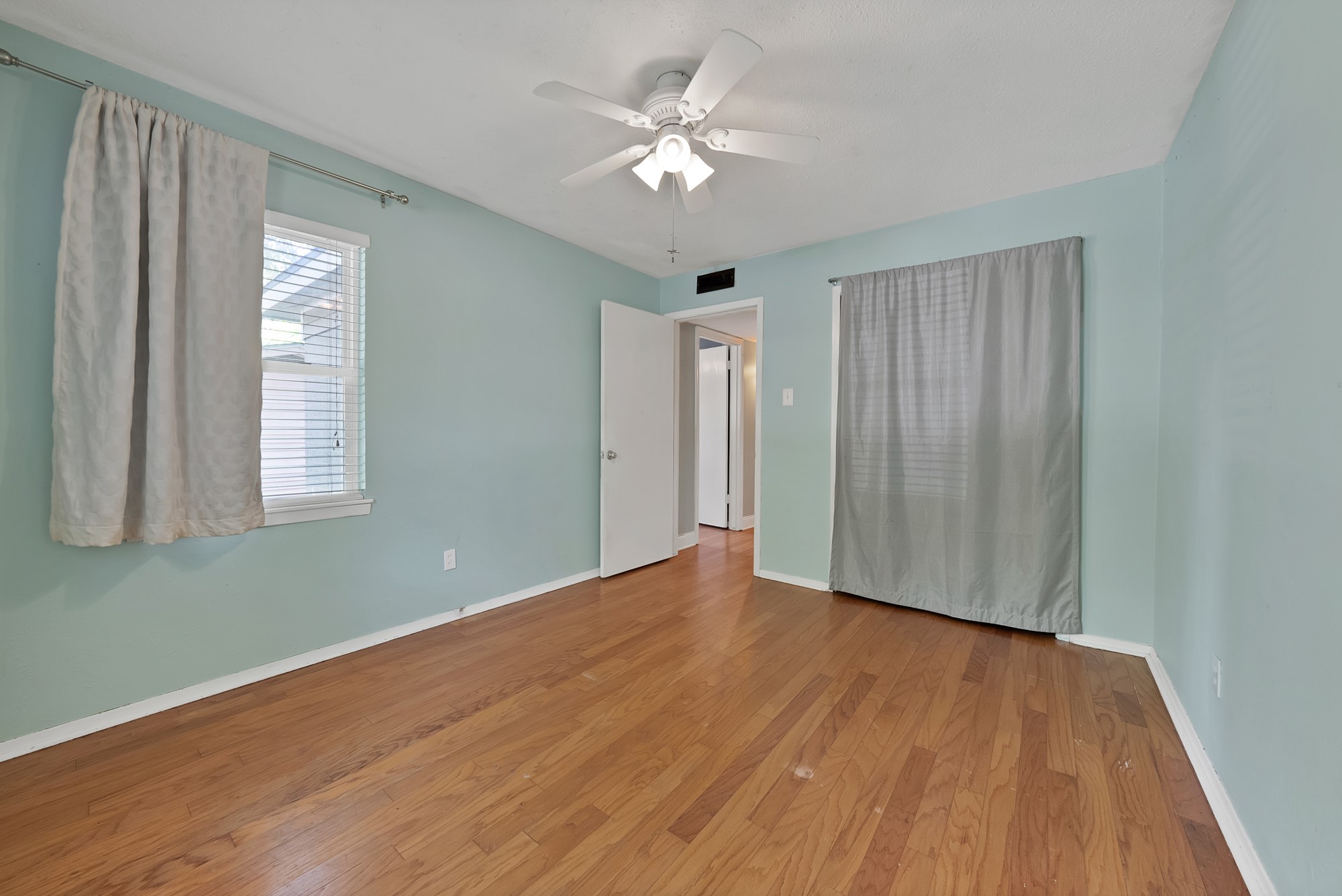 1510 Ravenwood Drive Arlington TX 76013