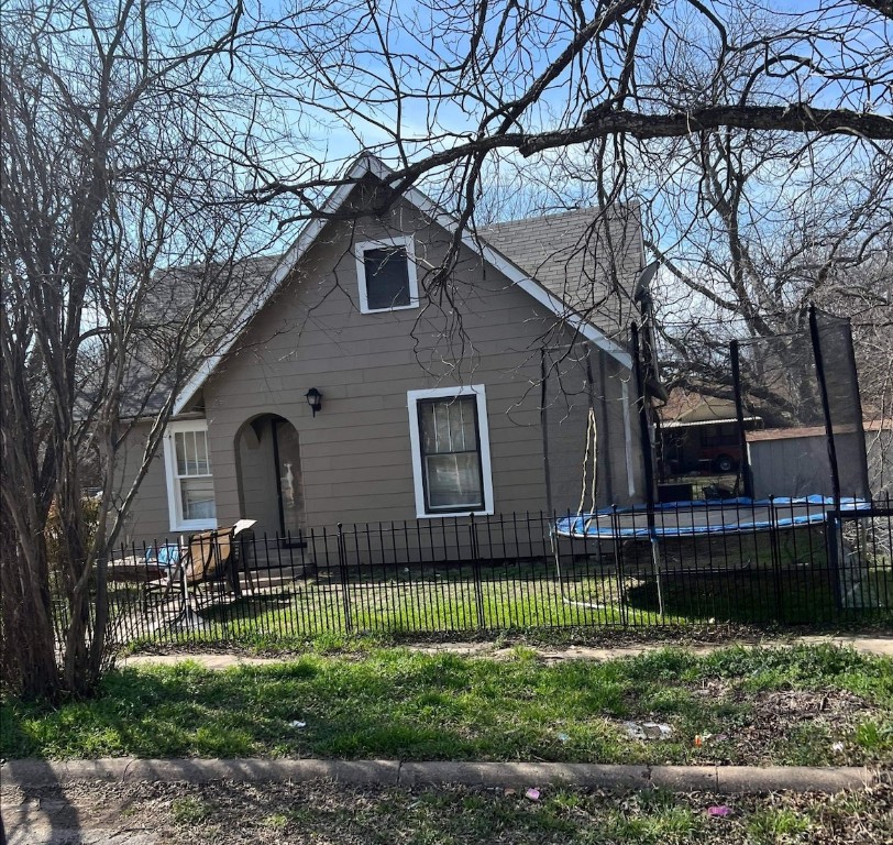 1516 S Frio Street Coleman TX 76834
