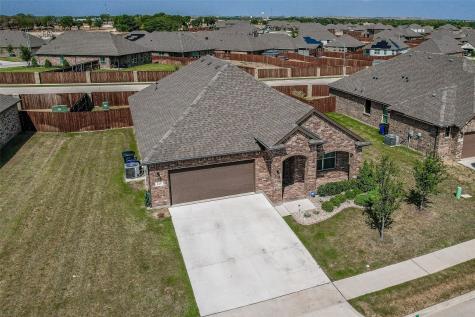 305 Smart Strike Court Granbury TX 76049