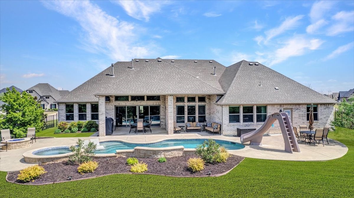 612 Maggie Trail Lucas TX 75002
