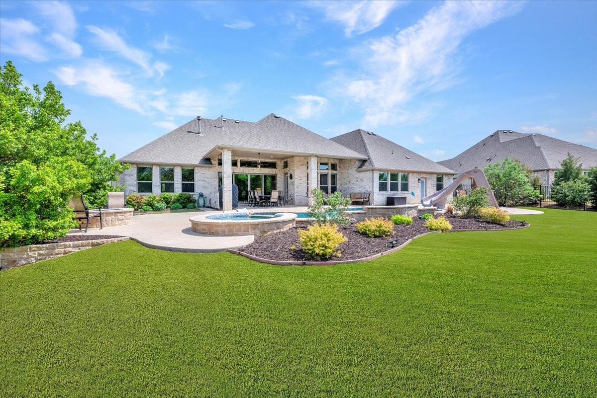 612 Maggie Trail Lucas TX 75002