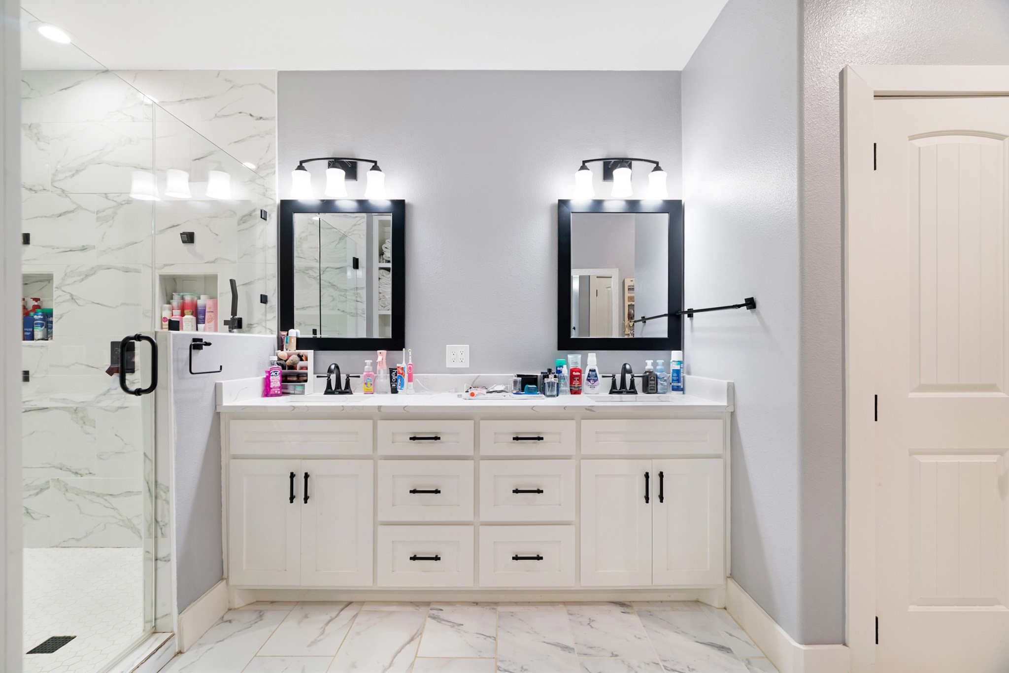 725 Daniel Street Blossom TX 75416