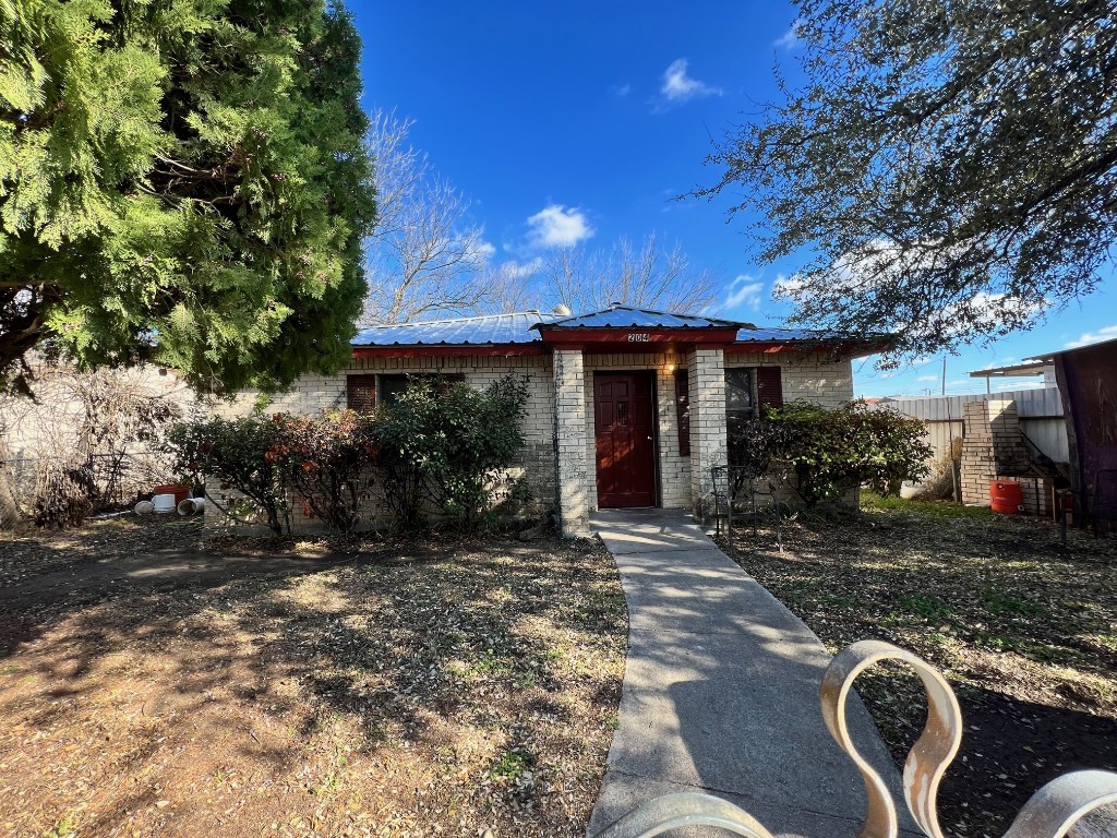 204 N Lane Street Comanche TX 76442