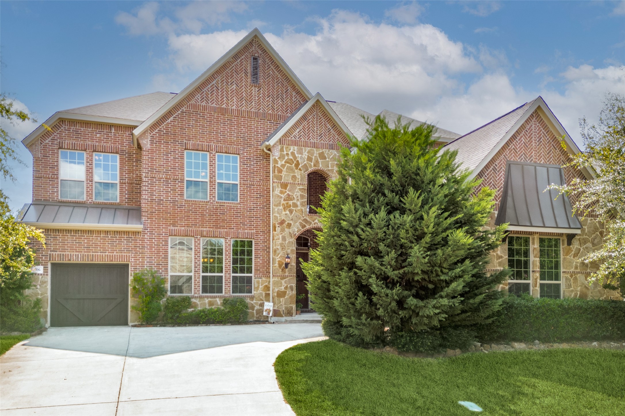 6816 Sunshade Lane Dallas TX 75236