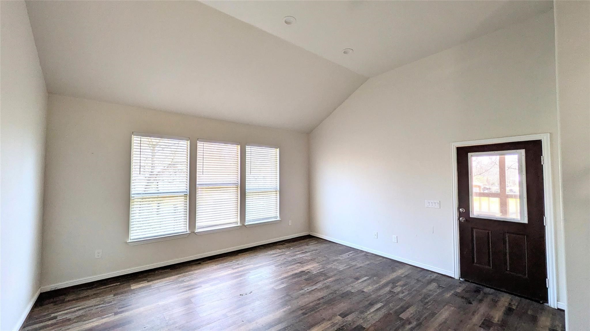 409 Giles Street Mineola TX 75773