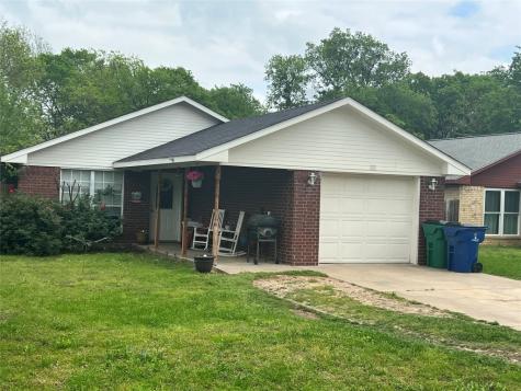 605 Houston Street Pottsboro TX 75076