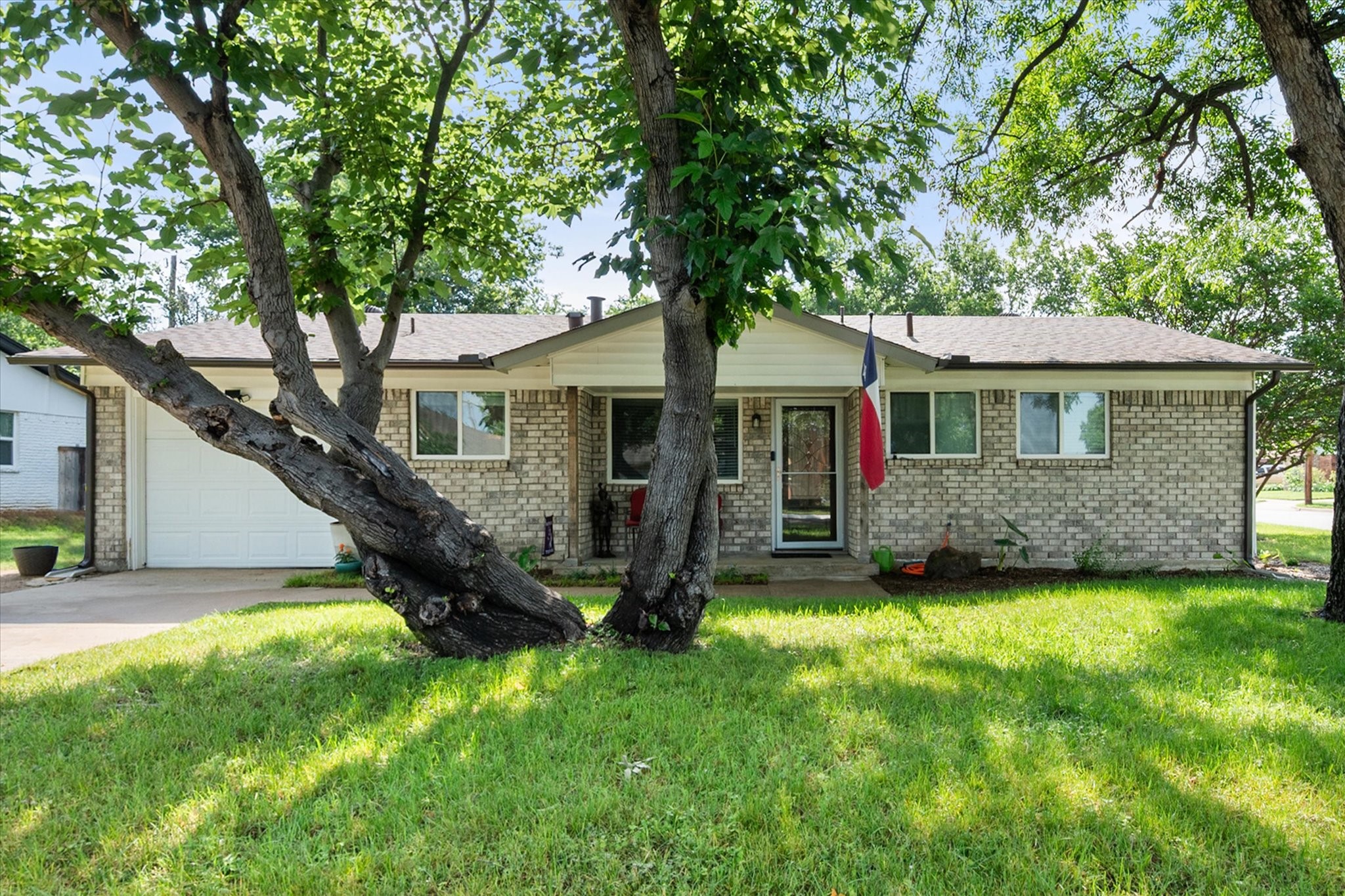 5900 Plum Street Watauga TX 76148