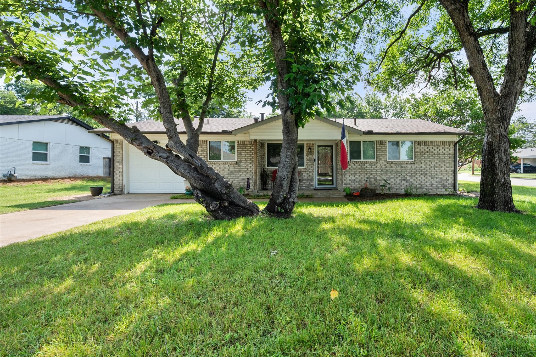 5900 Plum Street Watauga TX 76148