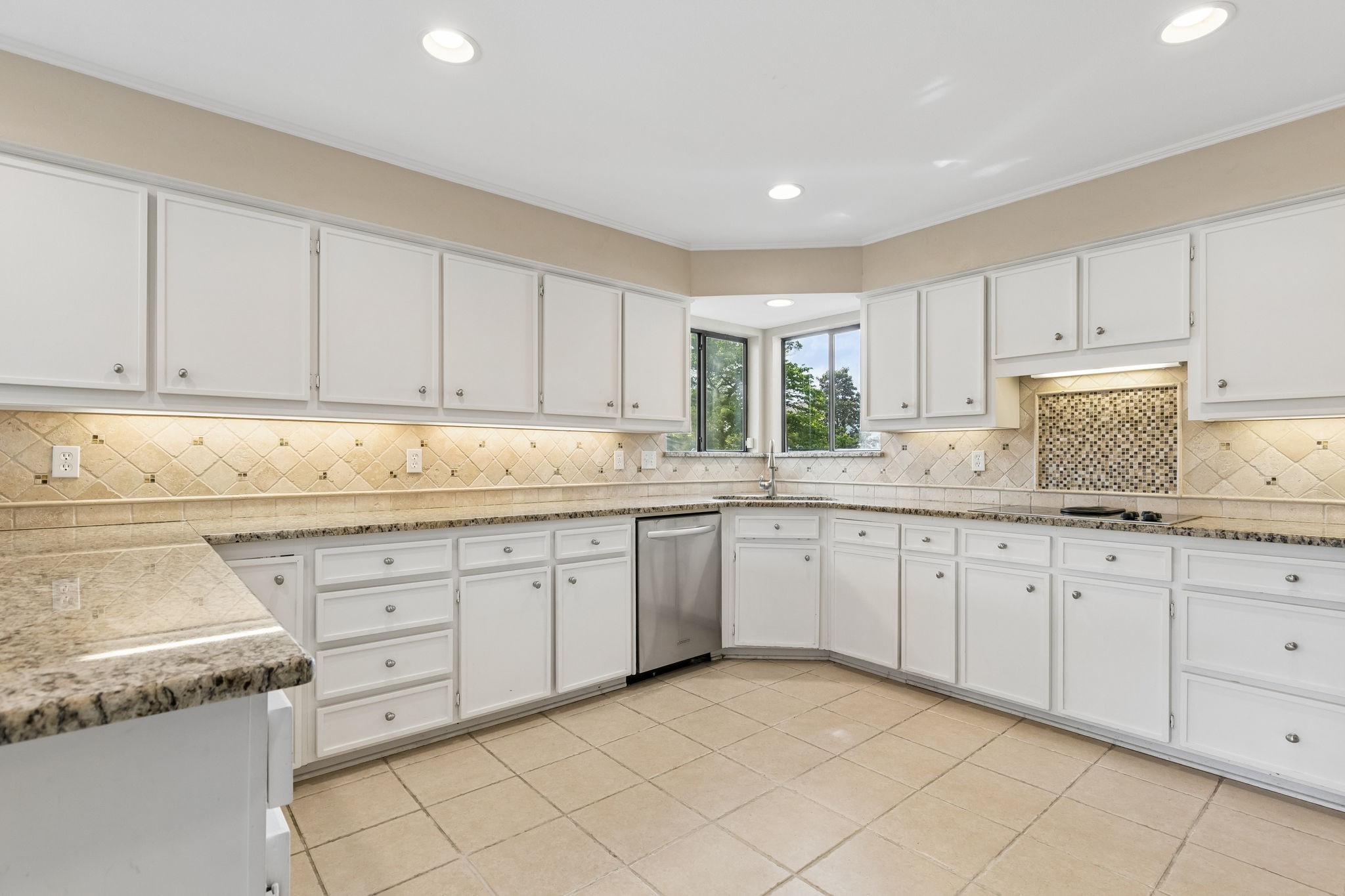 9530 Moss Haven Drive Dallas TX 75231