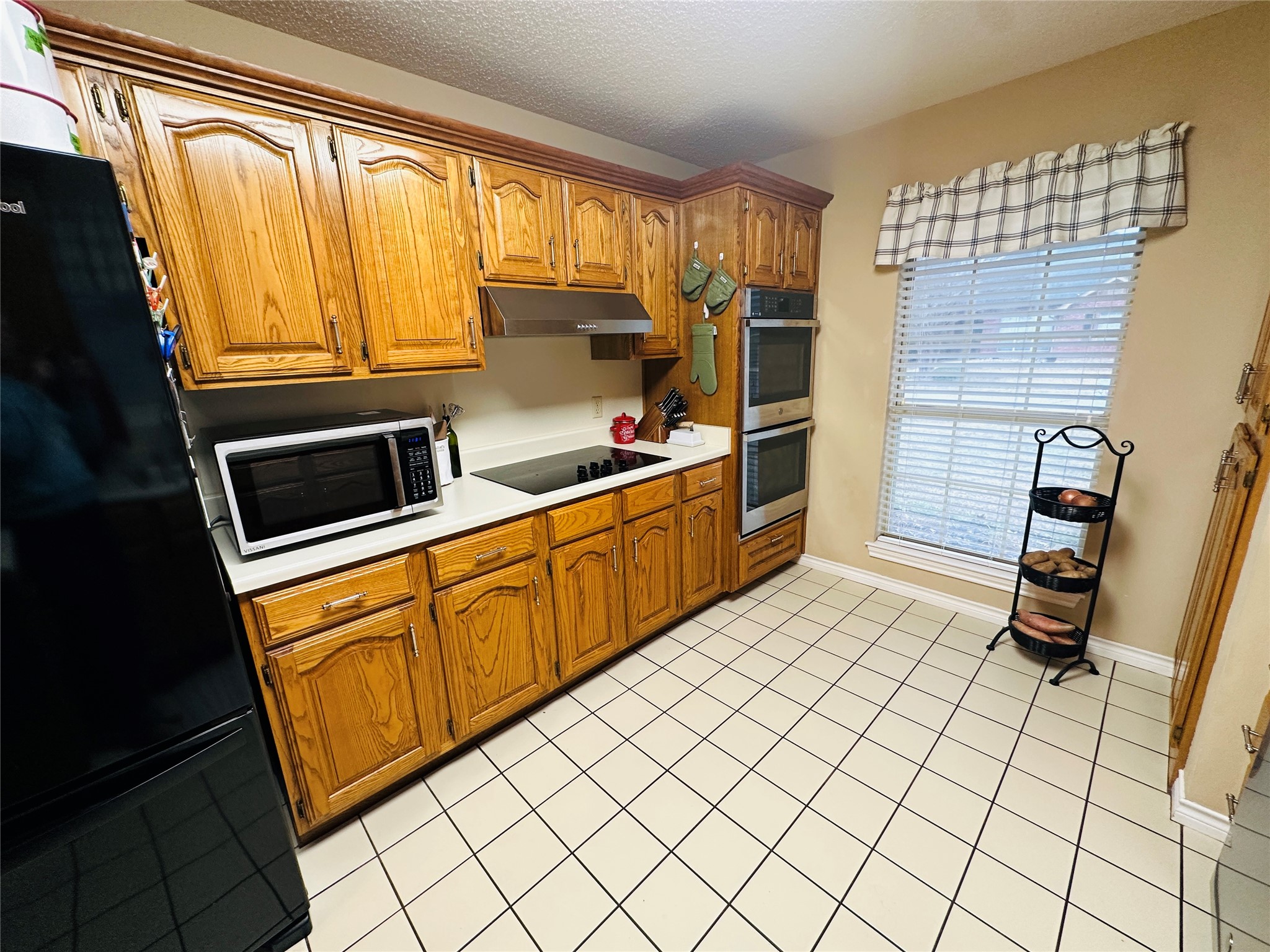 1925 N Collegiate Drive Paris TX 75462