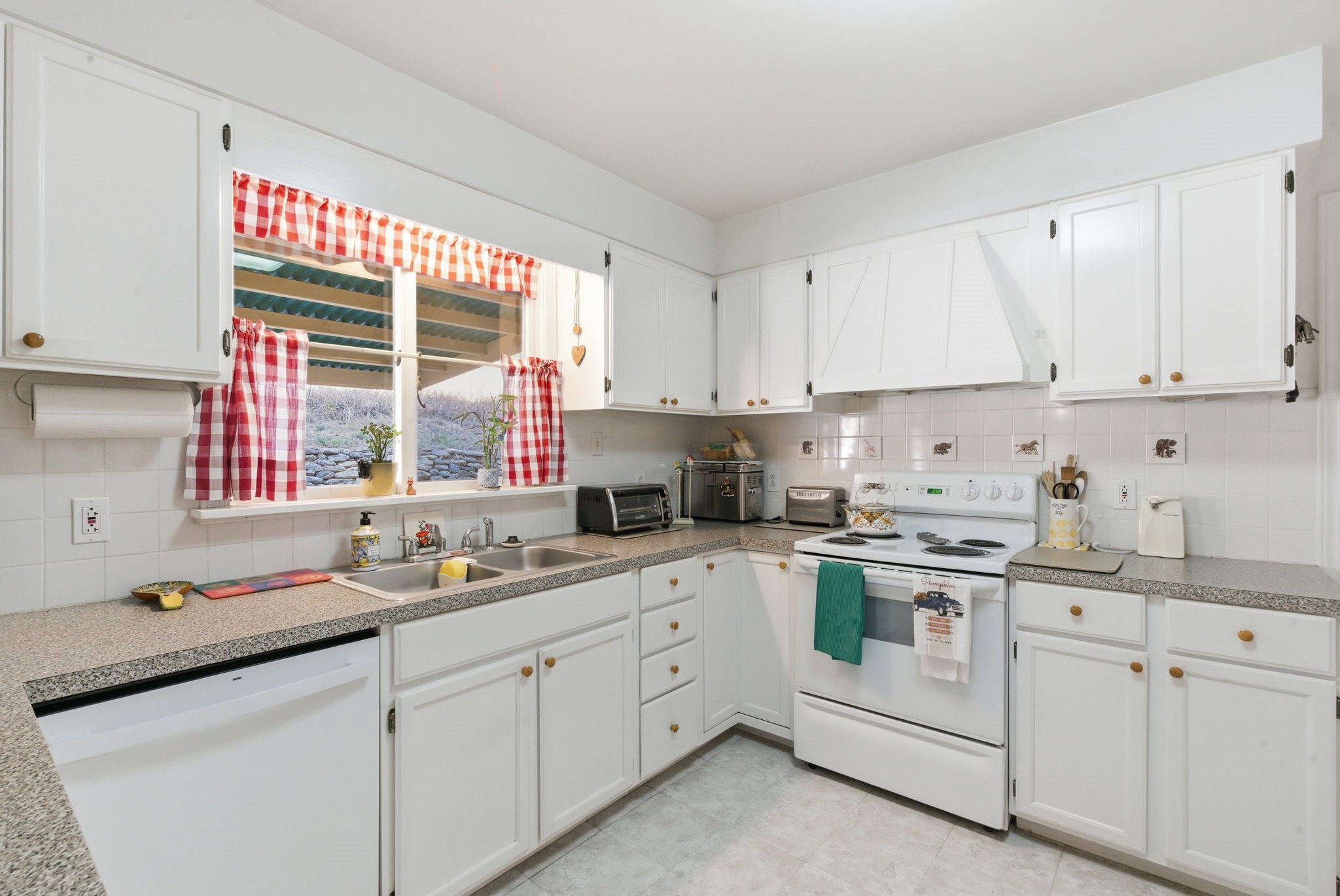 7600 Lipan Highway Lipan TX 76462