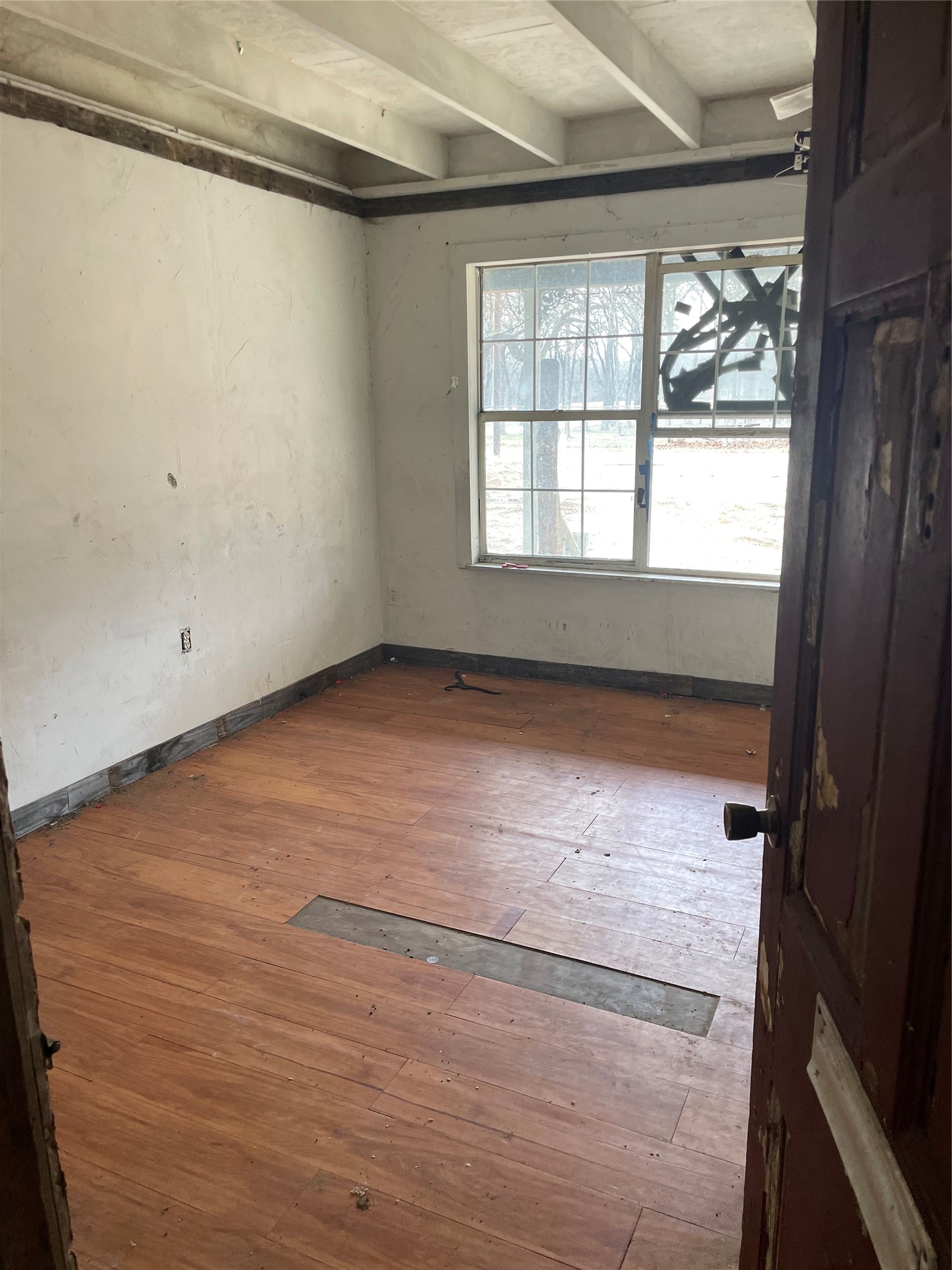 310 County Road 4659 Rhome TX 76078