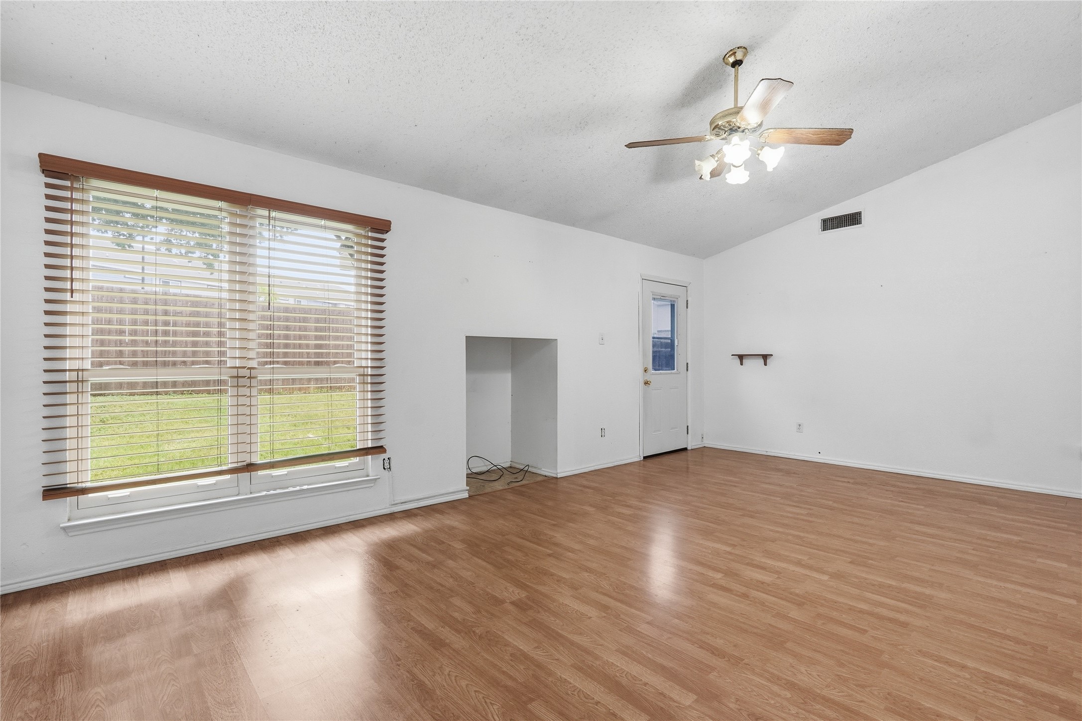 6228 Fernwood Drive Arlington TX 76001
