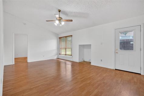 6228 Fernwood Drive Arlington TX 76001