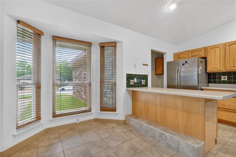 6228 Fernwood Drive Arlington TX 76001