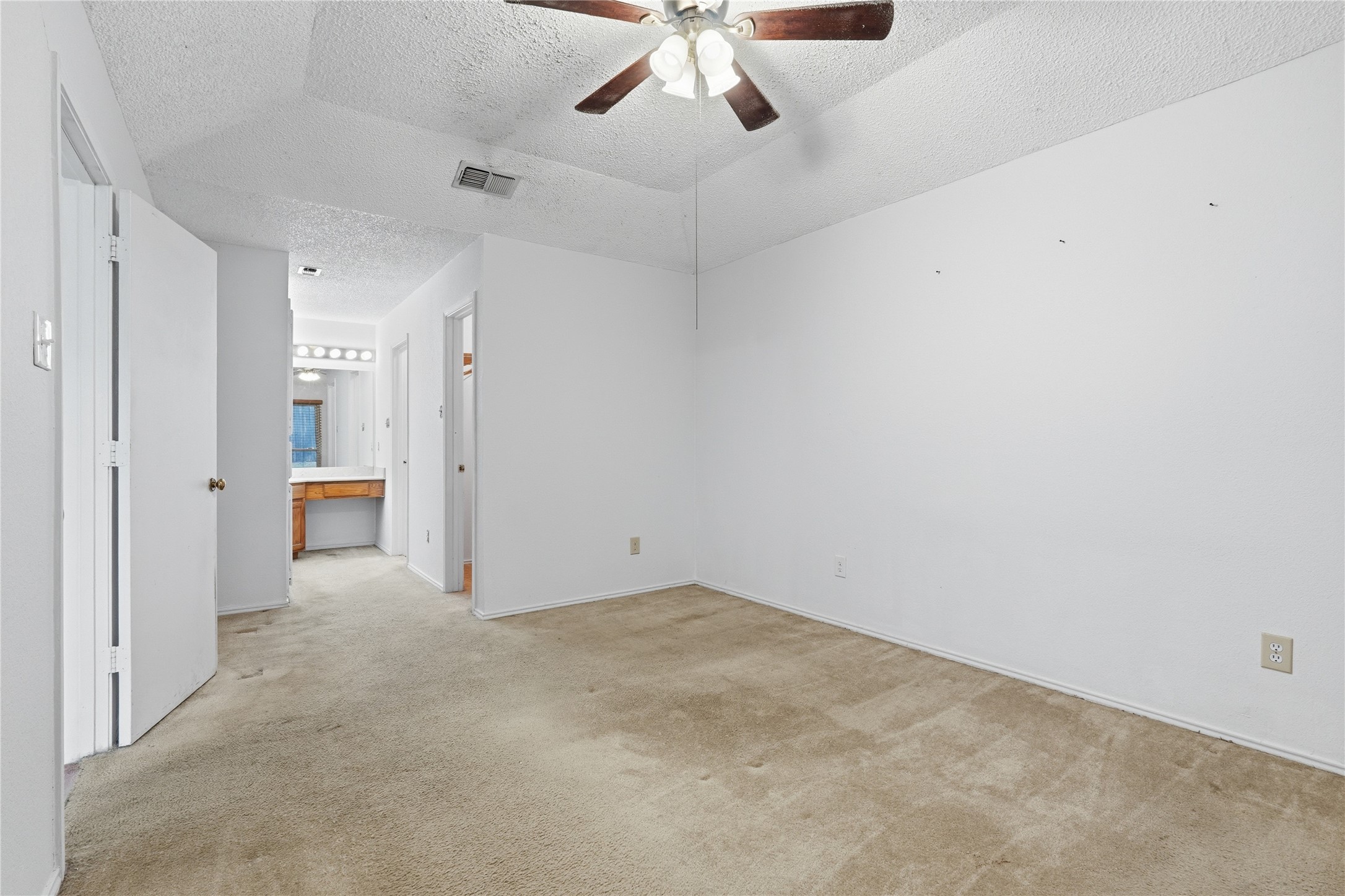 6228 Fernwood Drive Arlington TX 76001