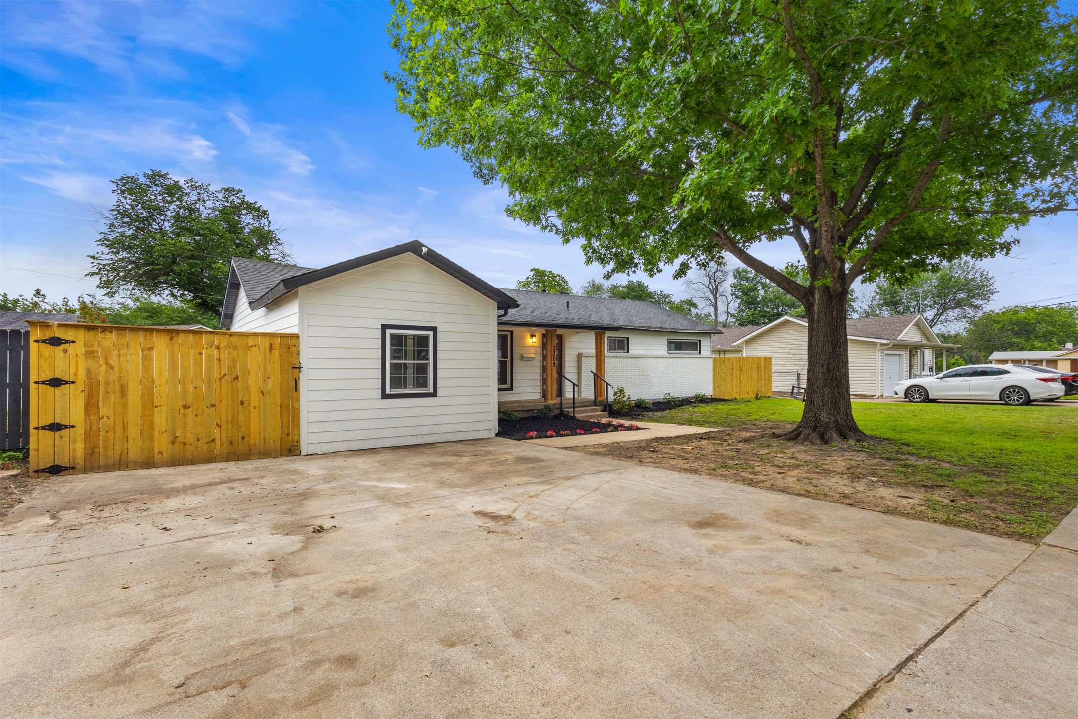 3708 Katrine Street Haltom City TX 76117