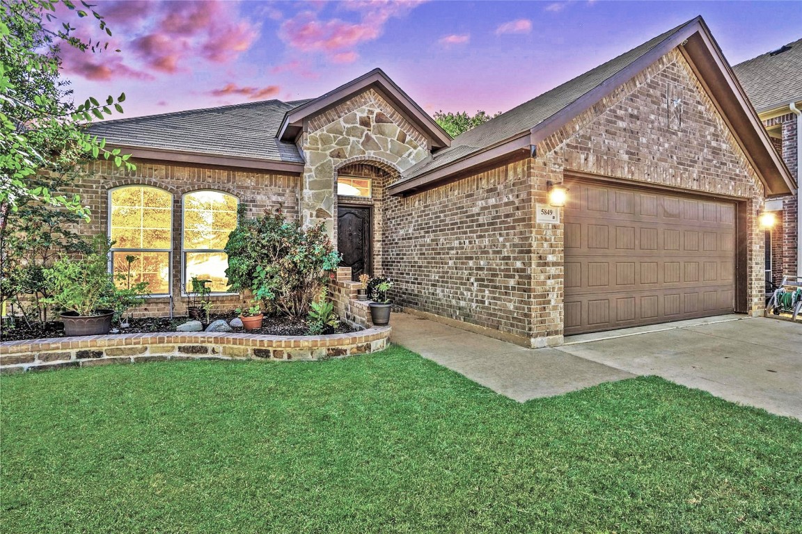 5849 Pearl Oyster Lane Fort Worth TX 76179