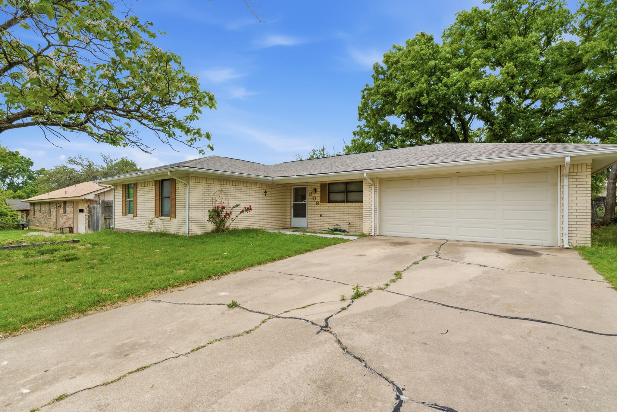 209 Moonlight Trail Stephenville TX 76401