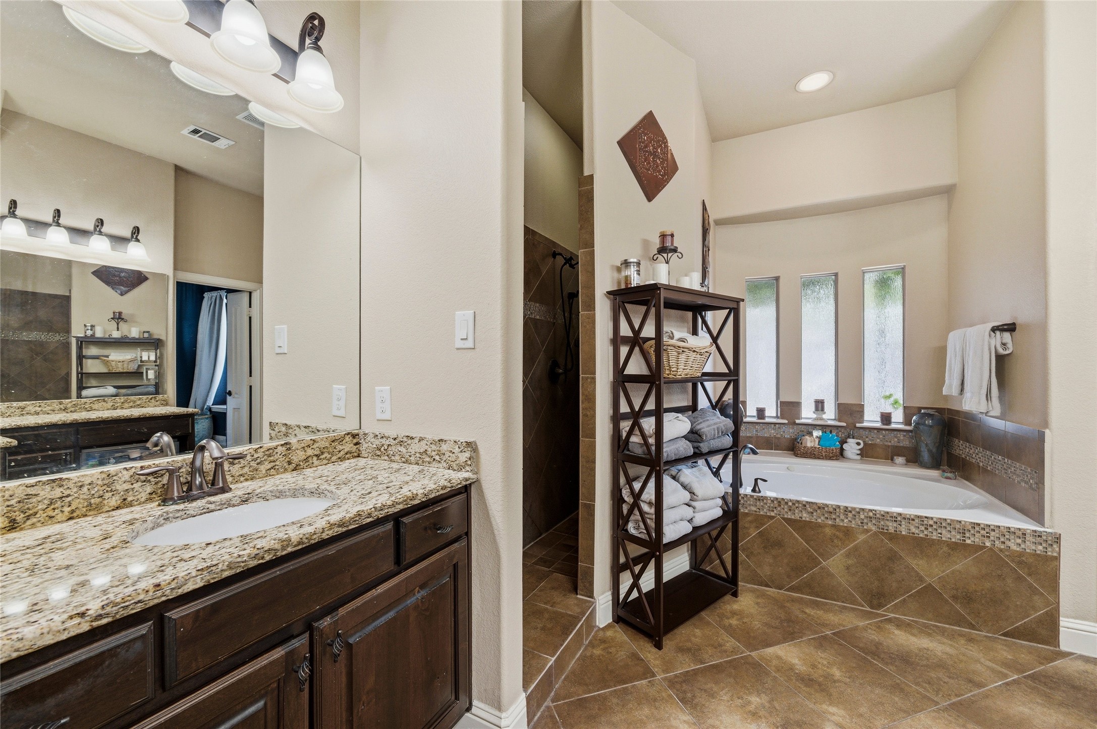 8517 Revenue Way North Richland Hills TX 76182