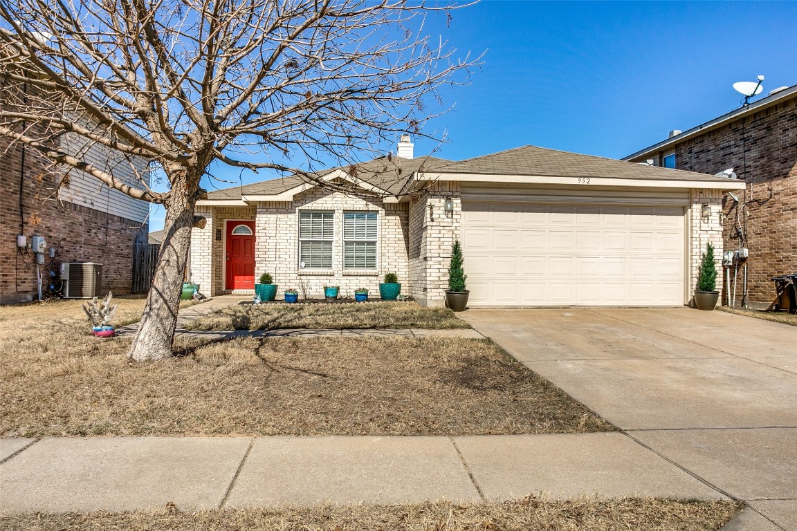 952 Stone Chapel Way Fort Worth TX 76179