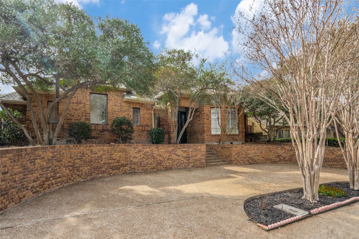 5612 Plumtree Drive Dallas TX 75252