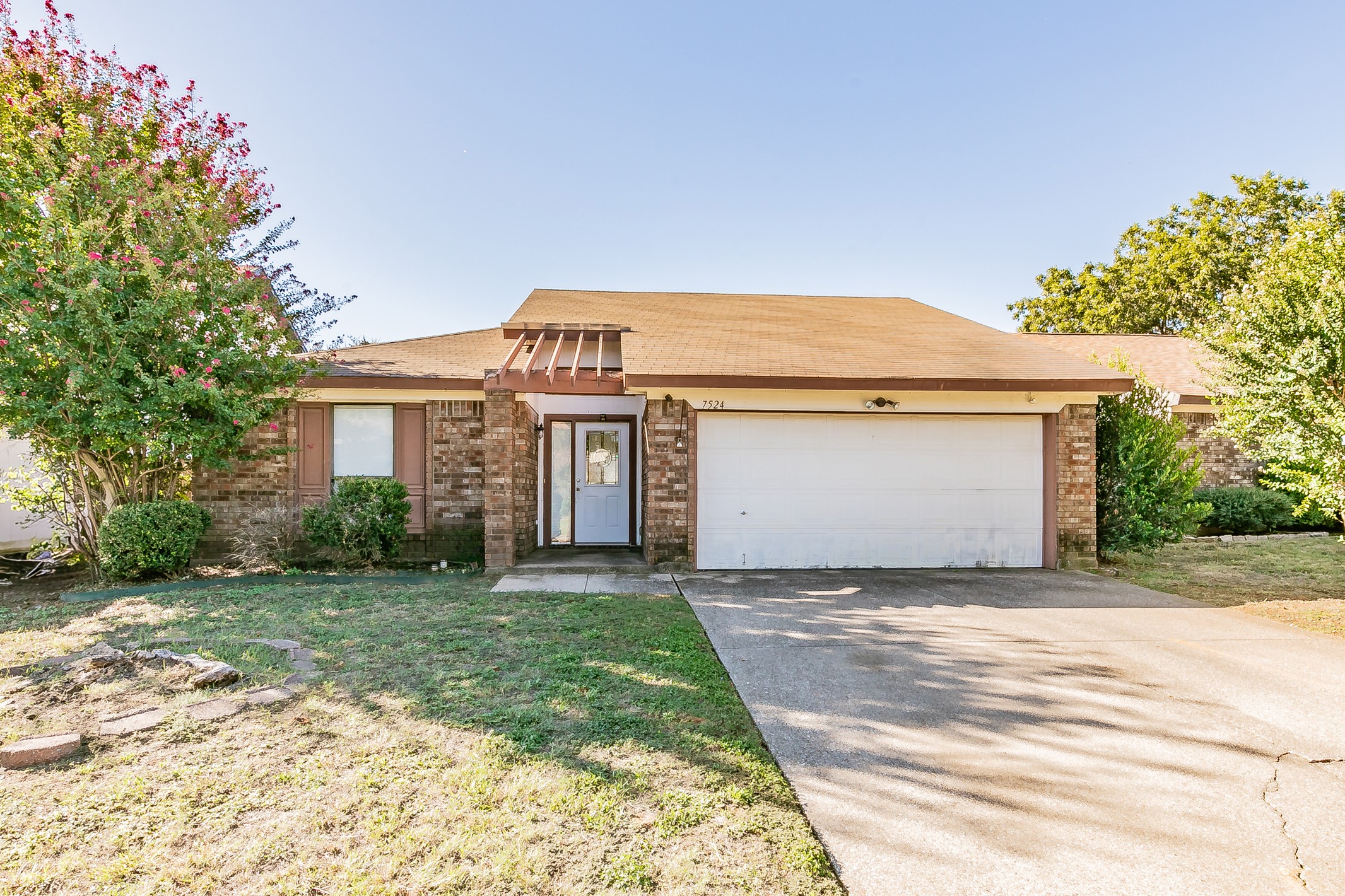 7524 Little Rock Lane Fort Worth TX 76120