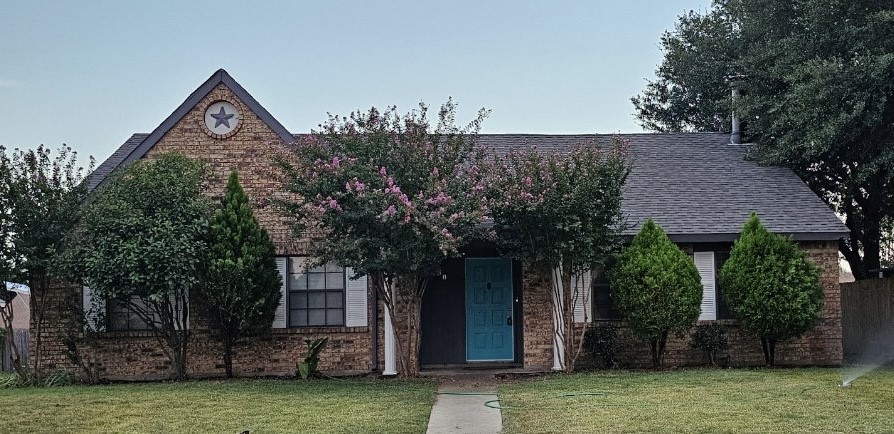621 Redwood Drive Grand Prairie TX 75052