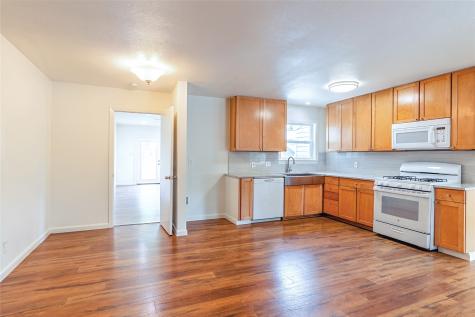 910 Tamara Lane Grand Prairie TX 75051