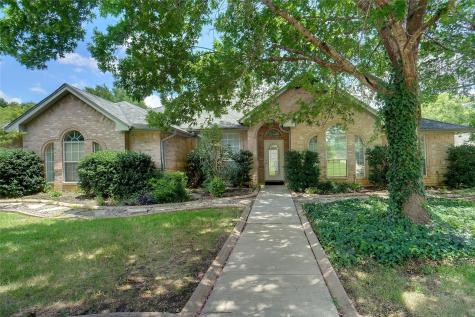 813 Hunters Glen Trail Fort Worth TX 76120