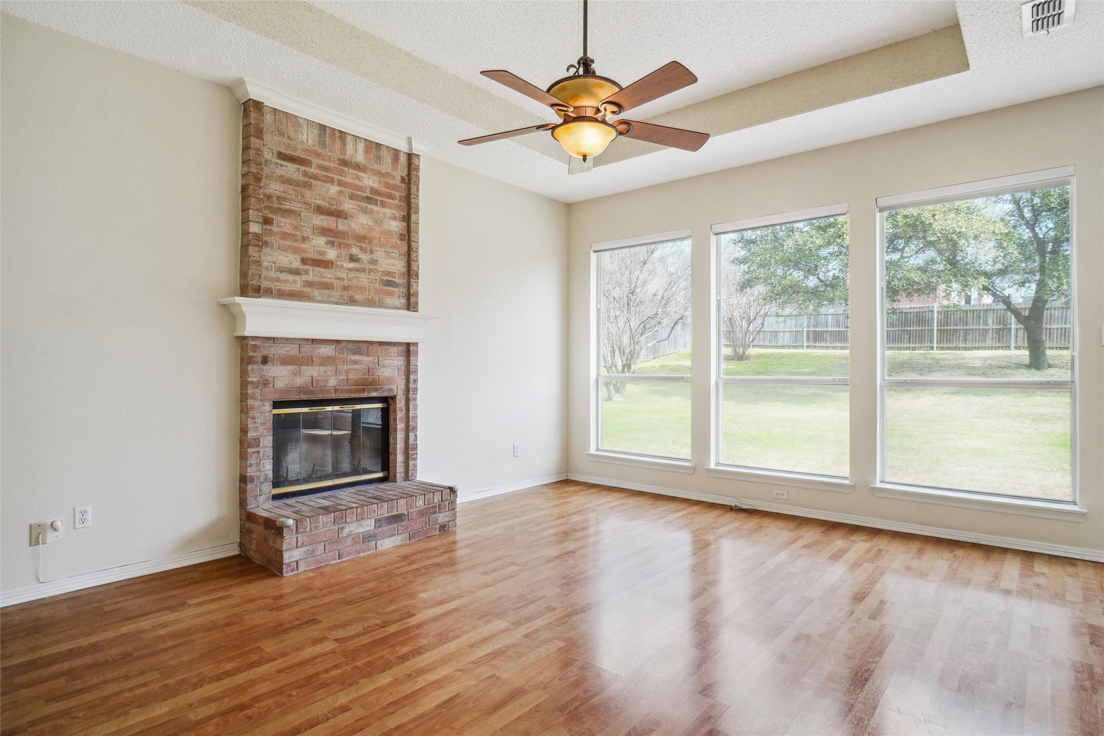 813 Hunters Glen Trail Fort Worth TX 76120