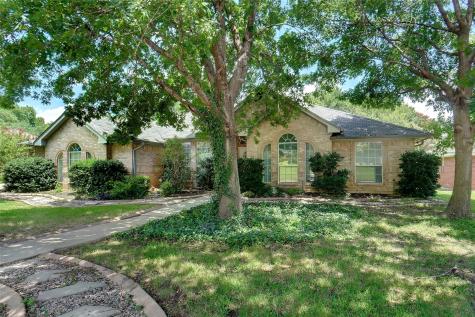 813 Hunters Glen Trail Fort Worth TX 76120