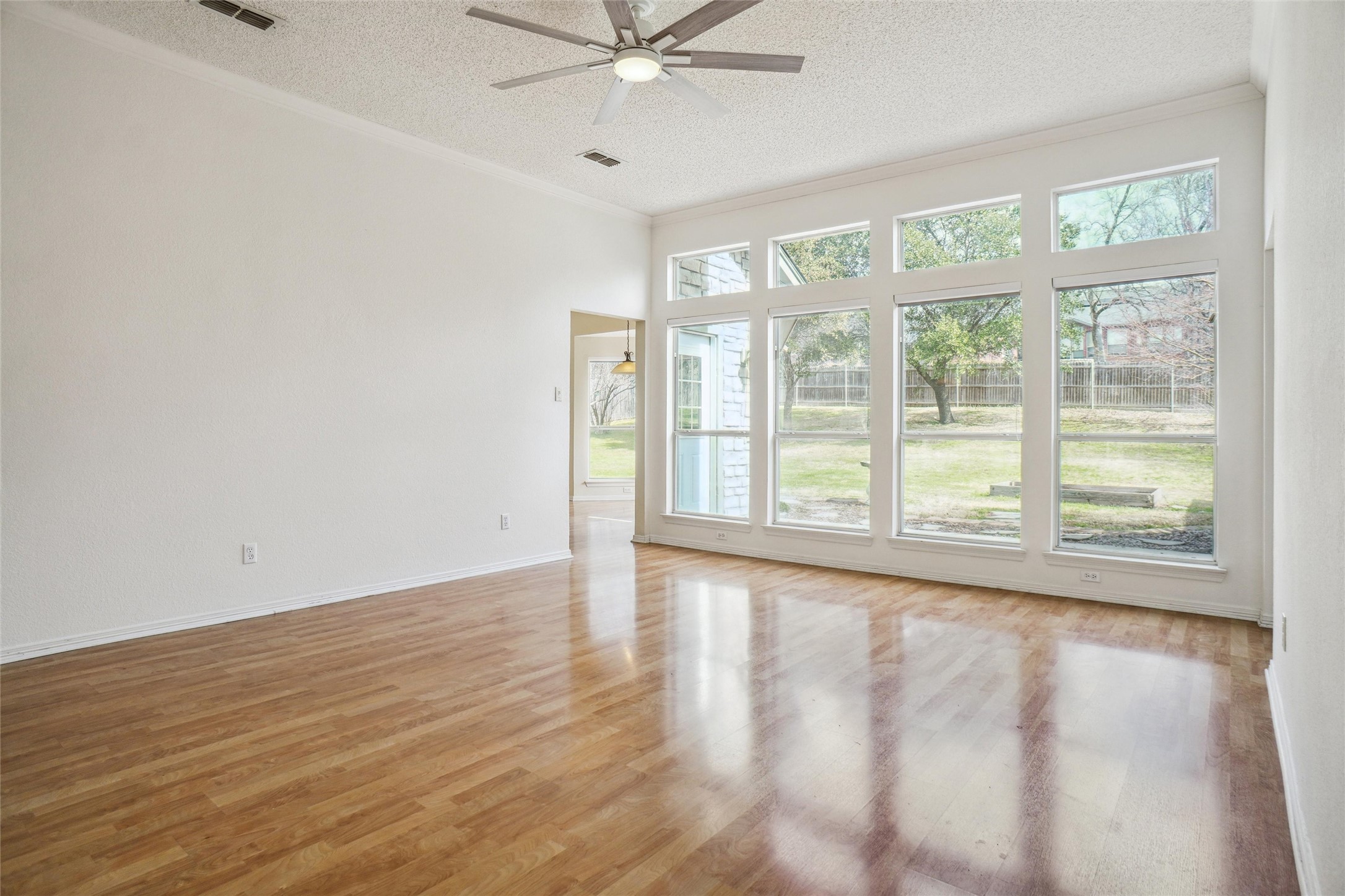 813 Hunters Glen Trail Fort Worth TX 76120