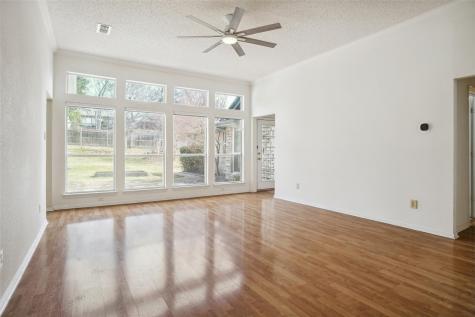 813 Hunters Glen Trail Fort Worth TX 76120