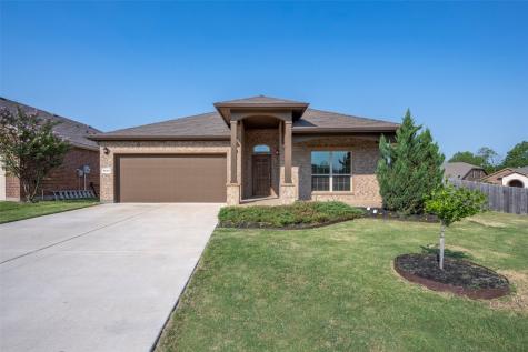 1213 Ashley Drive Weatherford TX 76087