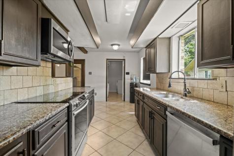 2795 Beechmont Drive Dallas TX 75228
