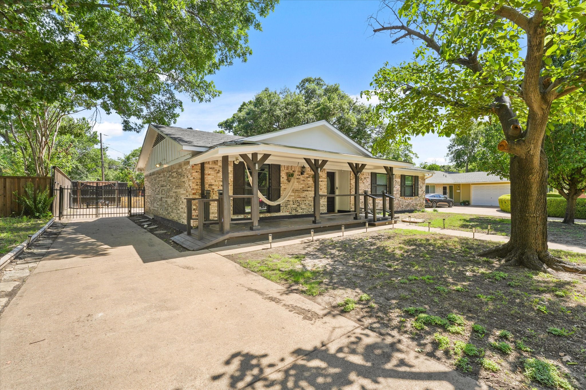 2795 Beechmont Drive Dallas TX 75228