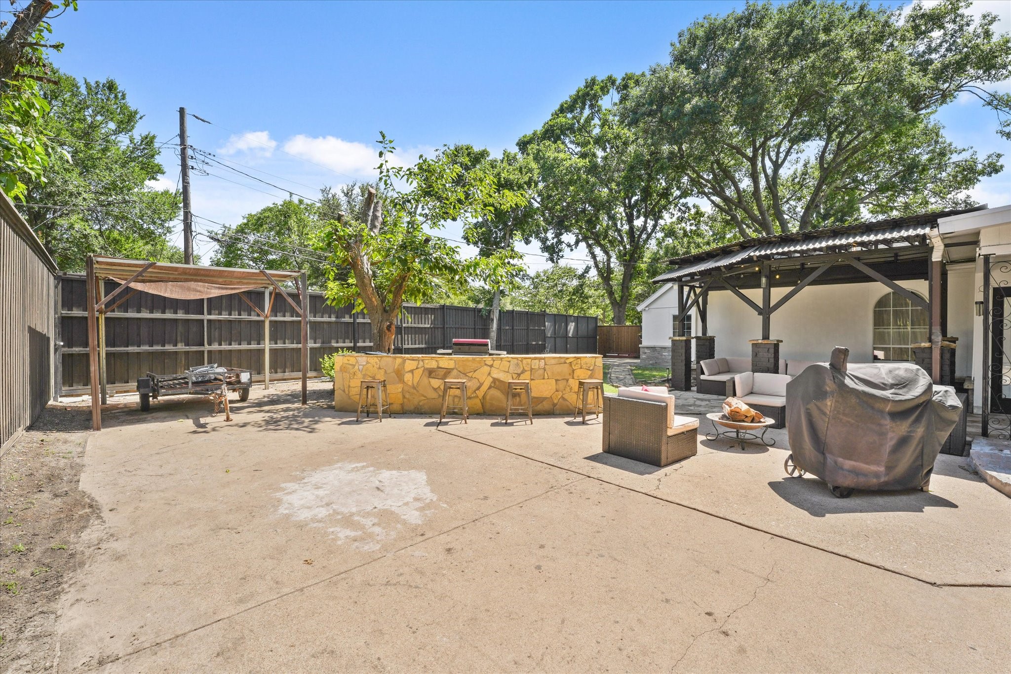 2795 Beechmont Drive Dallas TX 75228