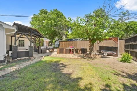 2795 Beechmont Drive Dallas TX 75228