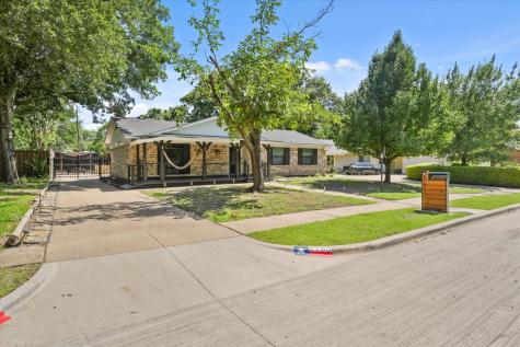 2795 Beechmont Drive Dallas TX 75228
