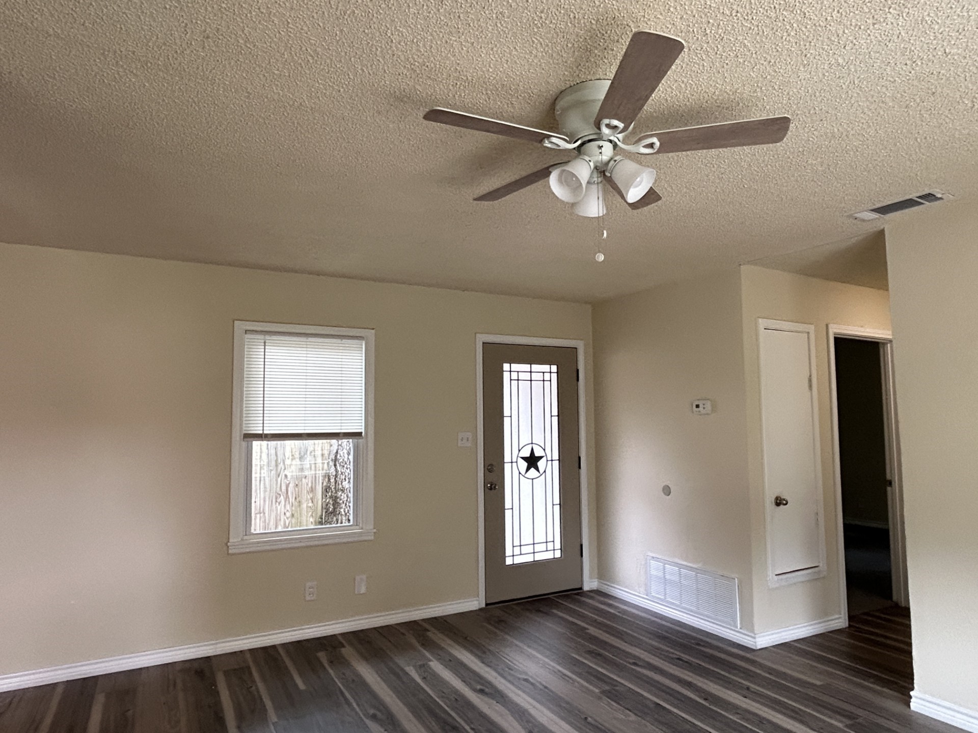 309 Elm Street Hurst TX 76053