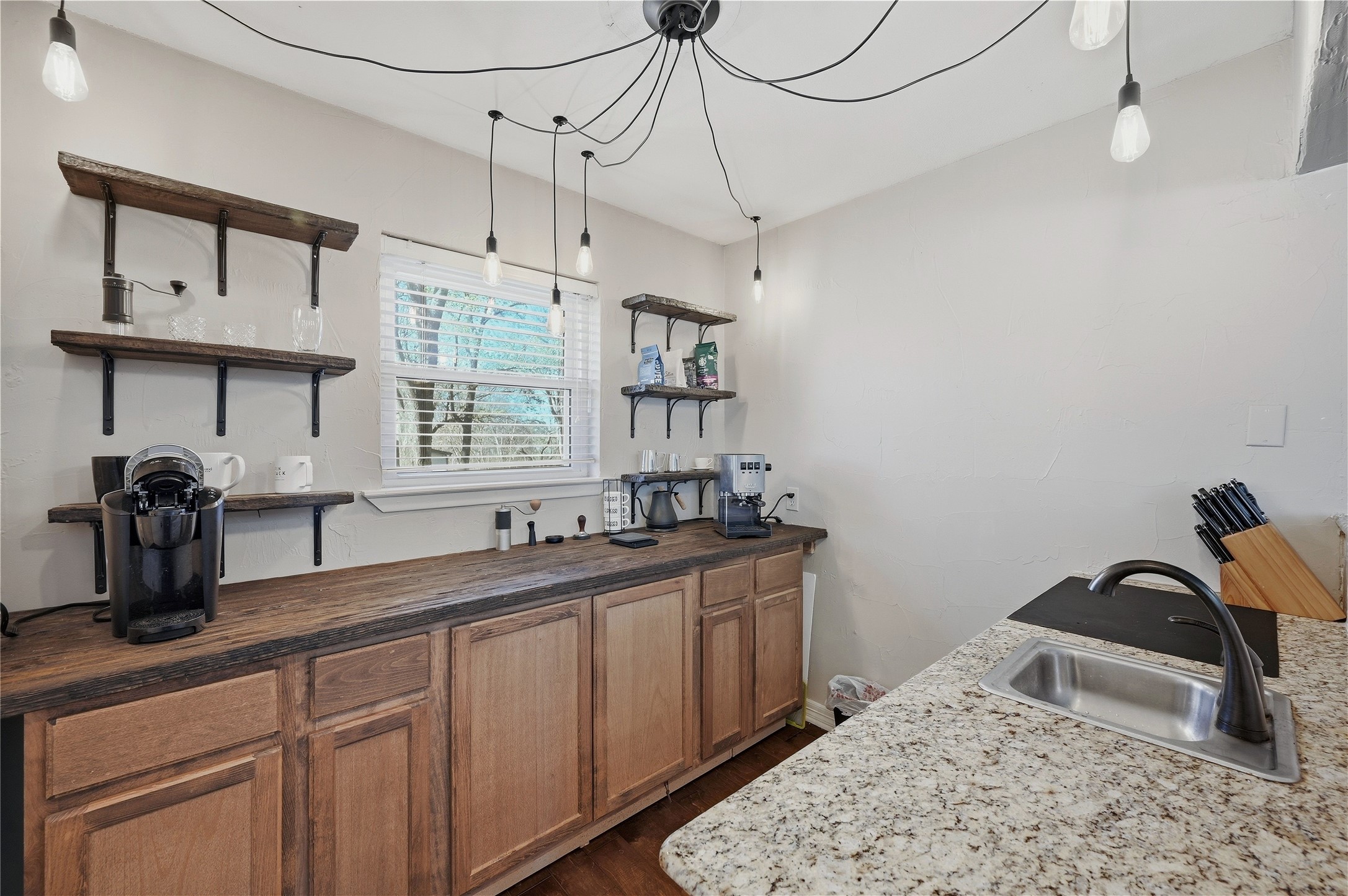 1507 Greenbrier Sherman TX 75092