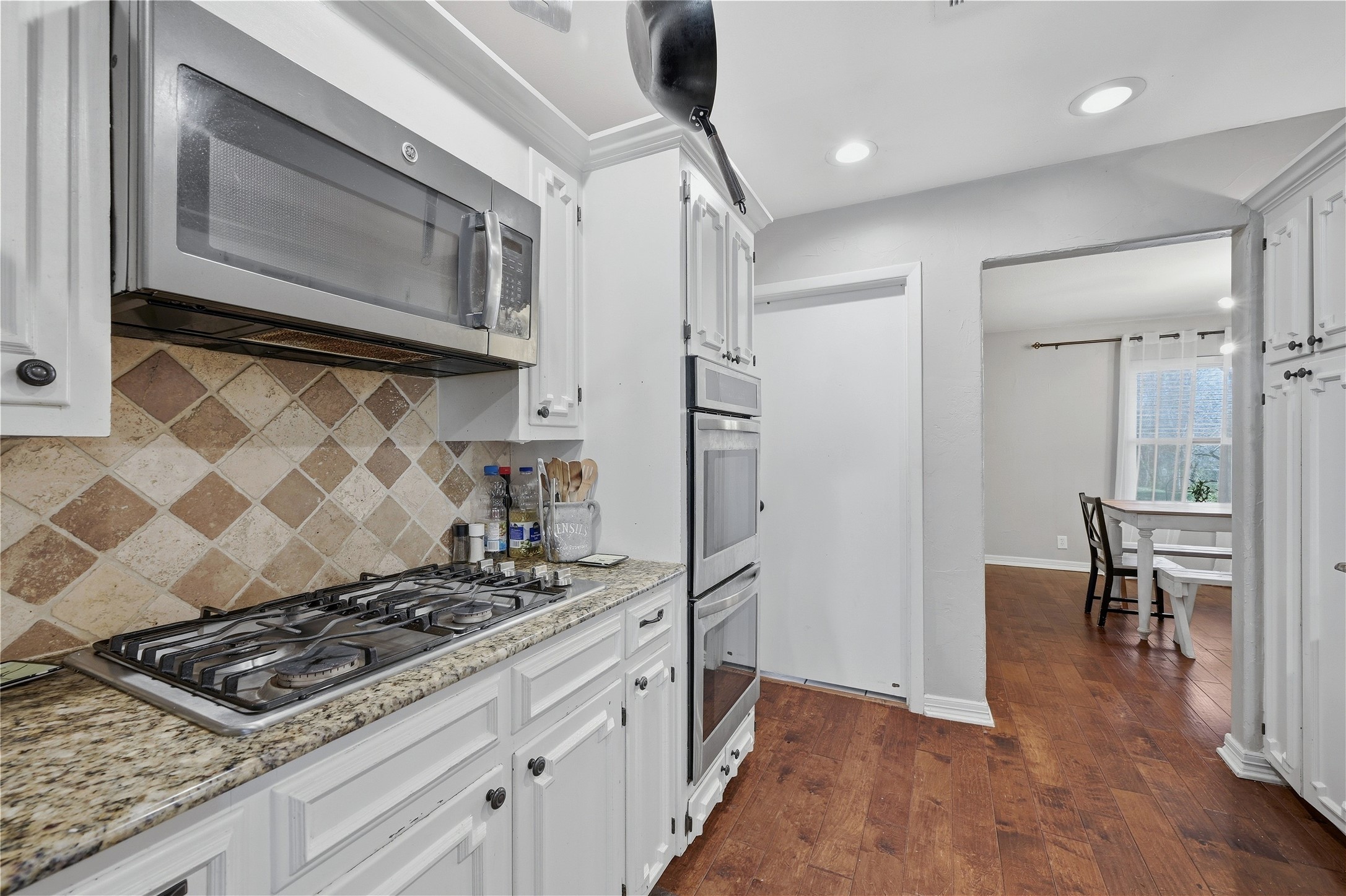 1507 Greenbrier Sherman TX 75092