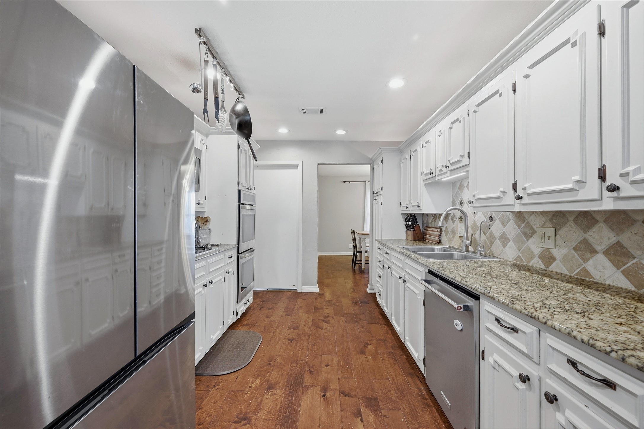 1507 Greenbrier Sherman TX 75092