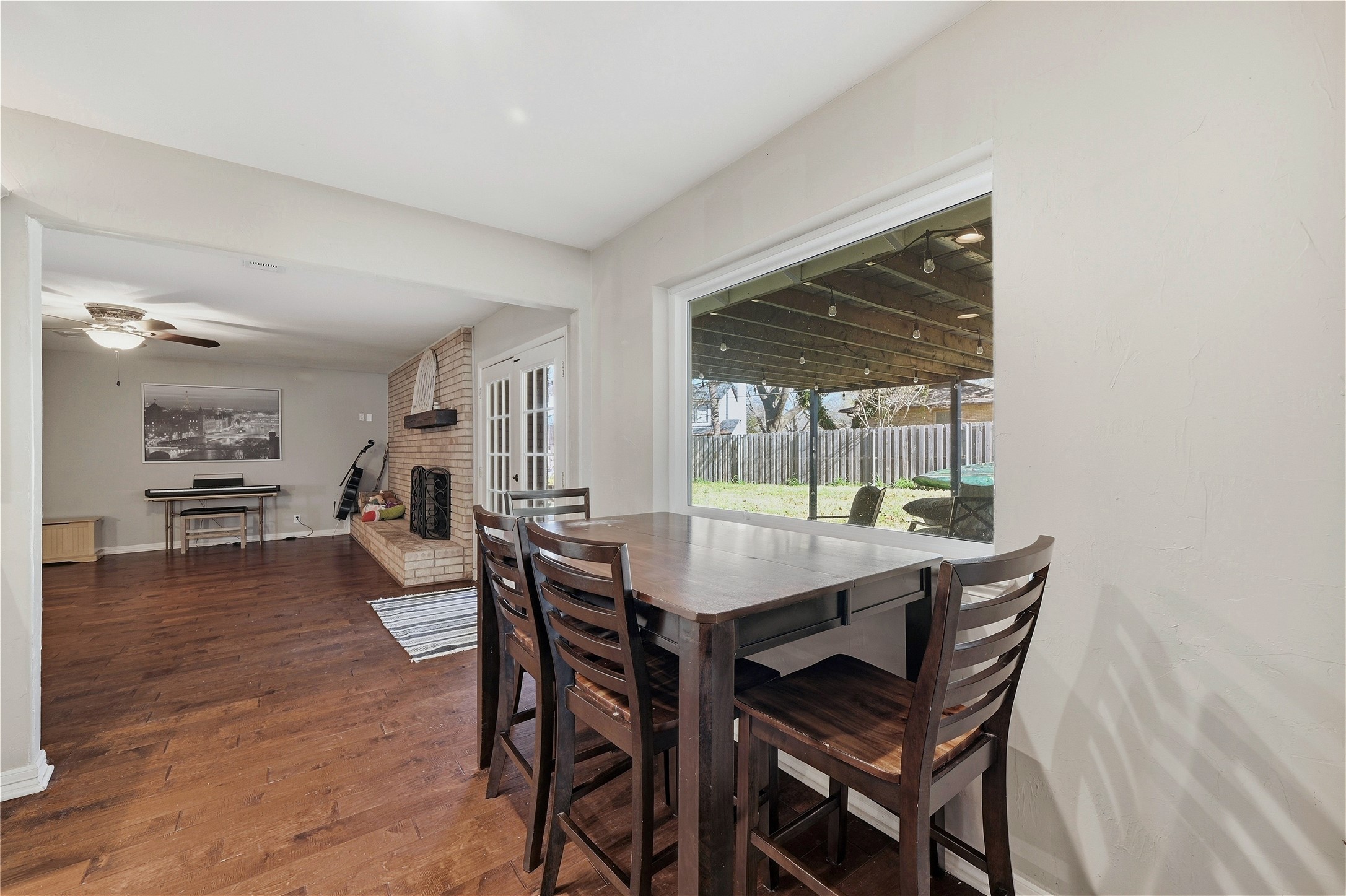 1507 Greenbrier Sherman TX 75092