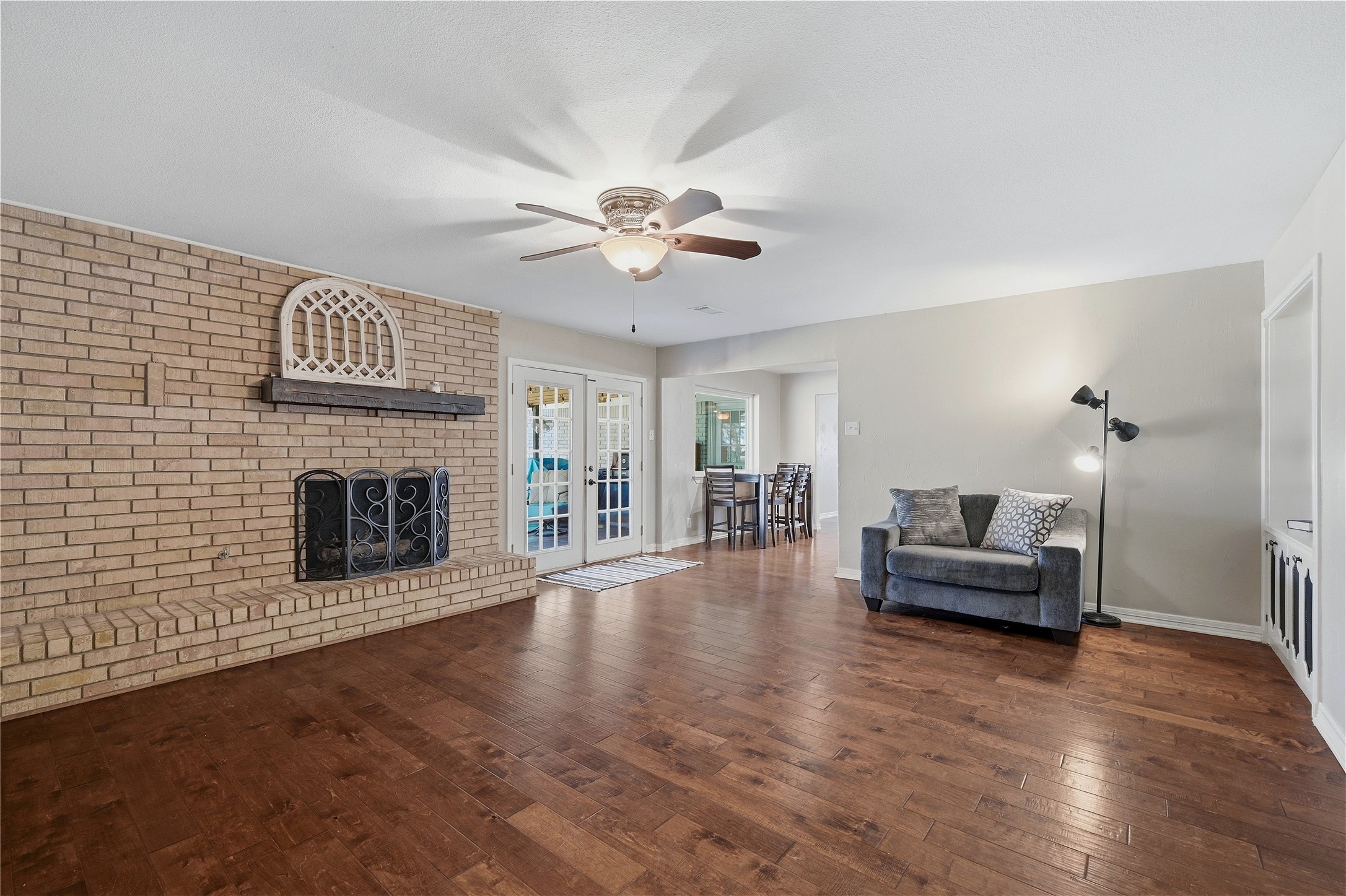 1507 Greenbrier Sherman TX 75092