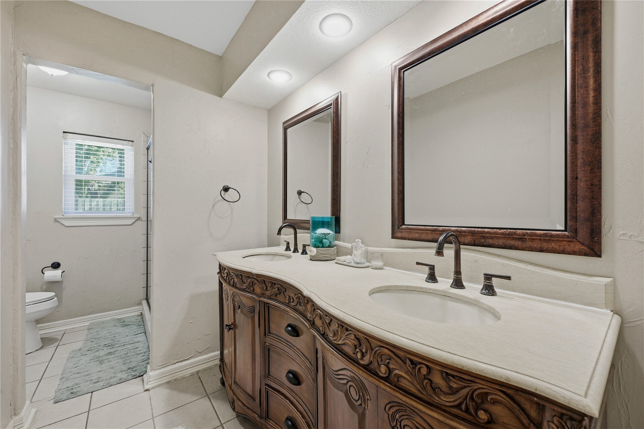 1507 Greenbrier Sherman TX 75092