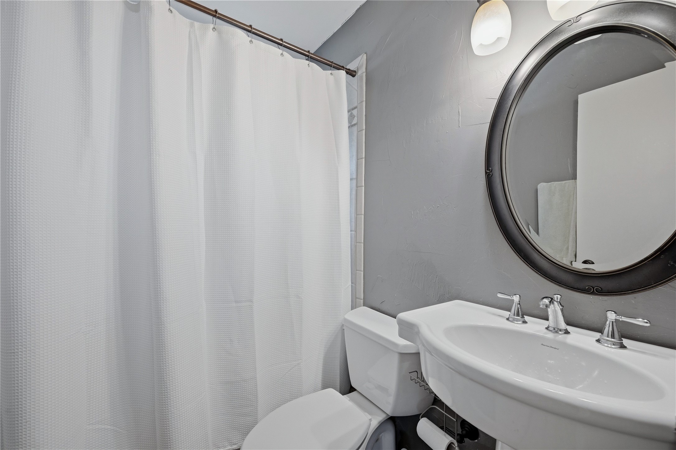 1507 Greenbrier Sherman TX 75092