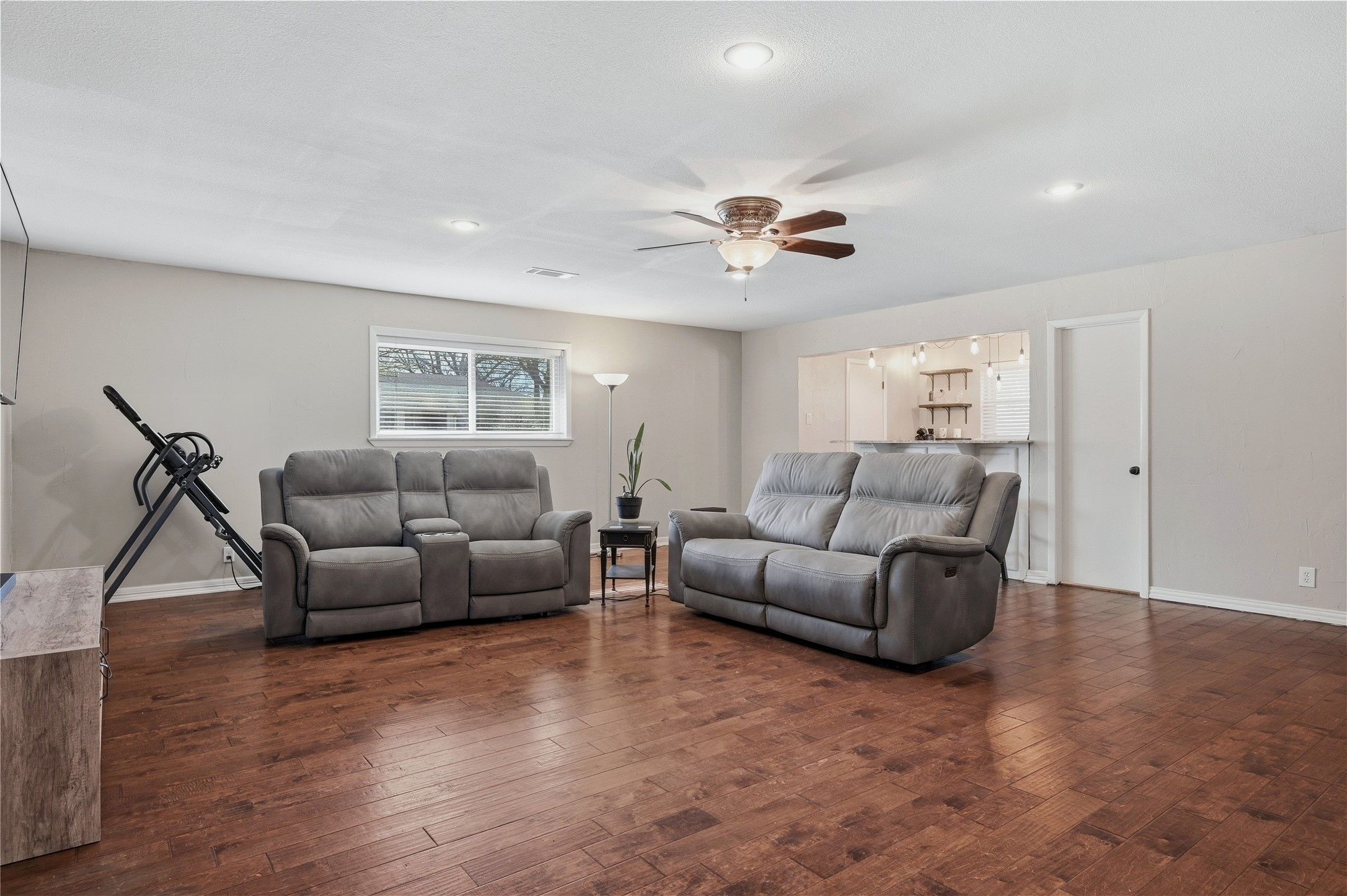 1507 Greenbrier Sherman TX 75092