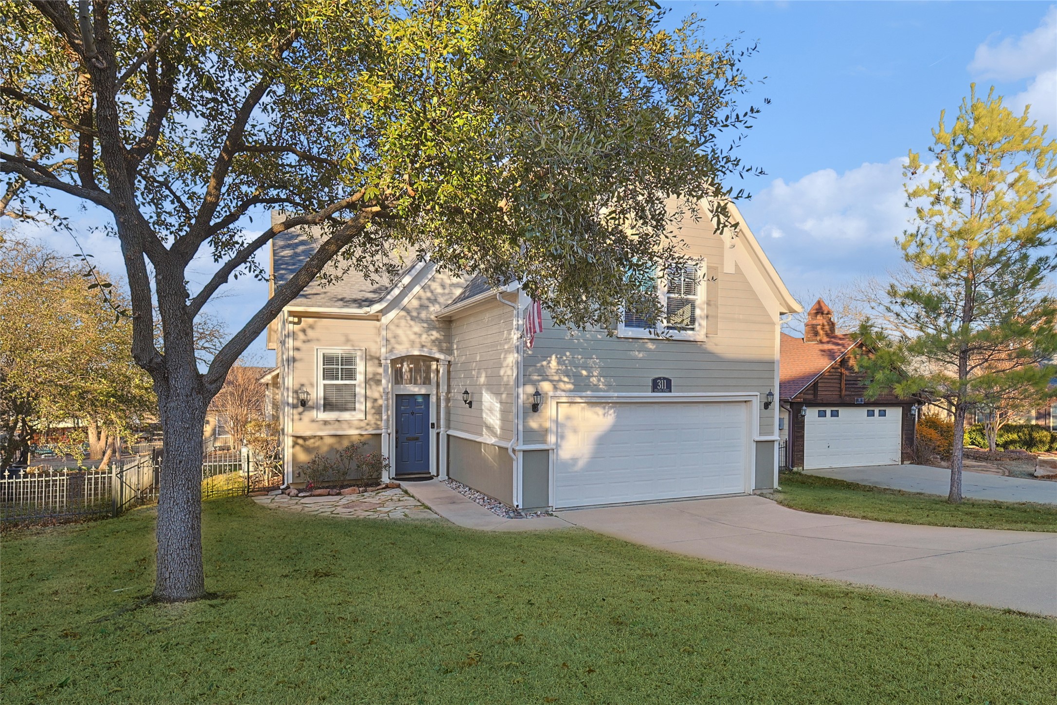 311 Collins Street Argyle TX 76226